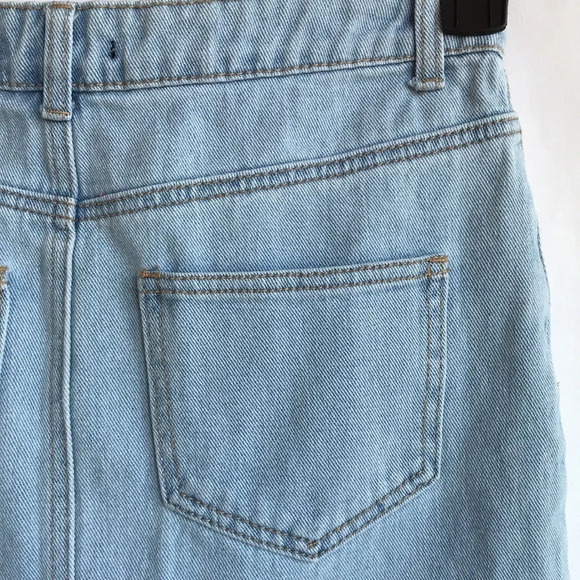 Forever 21 light wash denim skirt, size S - Picture 8 of 11